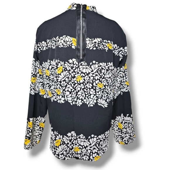 Zara Basic long sleeve blouse with zip up back. Large - Picture 3 of 4